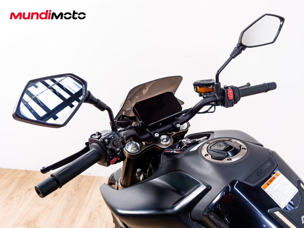 CFMOTO 800NK Sport (2023 - 26) (11)