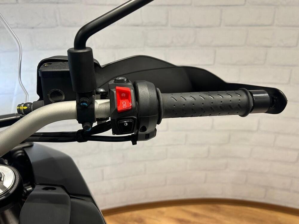 Aprilia Tuareg 660 (2022 - 24) (6)