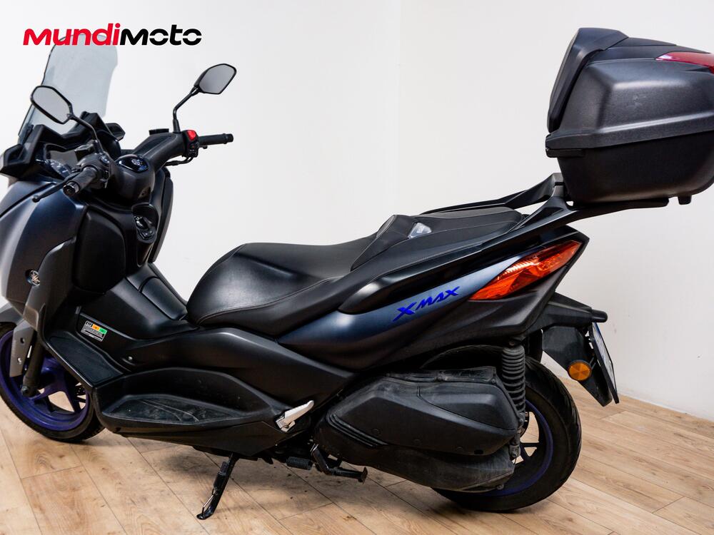 Yamaha X-Max 300 Tech Max (2020) (7)