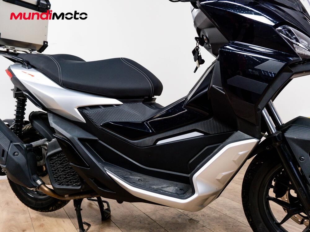 Aprilia SR GT 200 Replica (2024 - 25) (5)