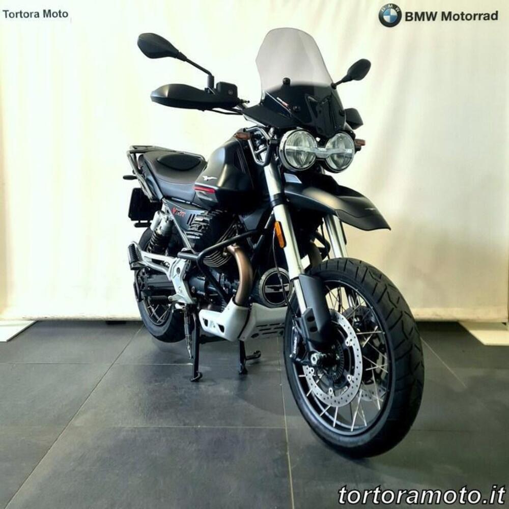 Moto Guzzi V85 TT (2021 - 23) (4)