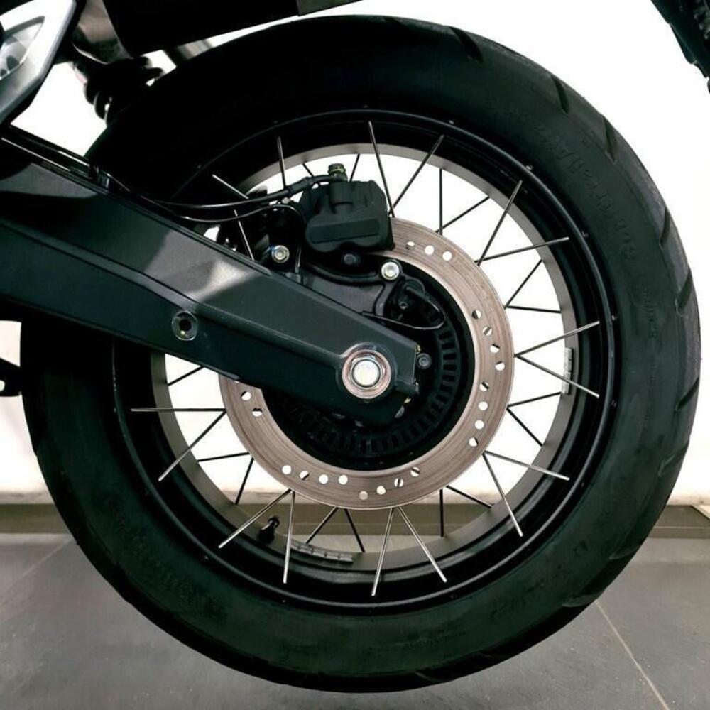 Moto Guzzi V85 TT (2021 - 23) (14)