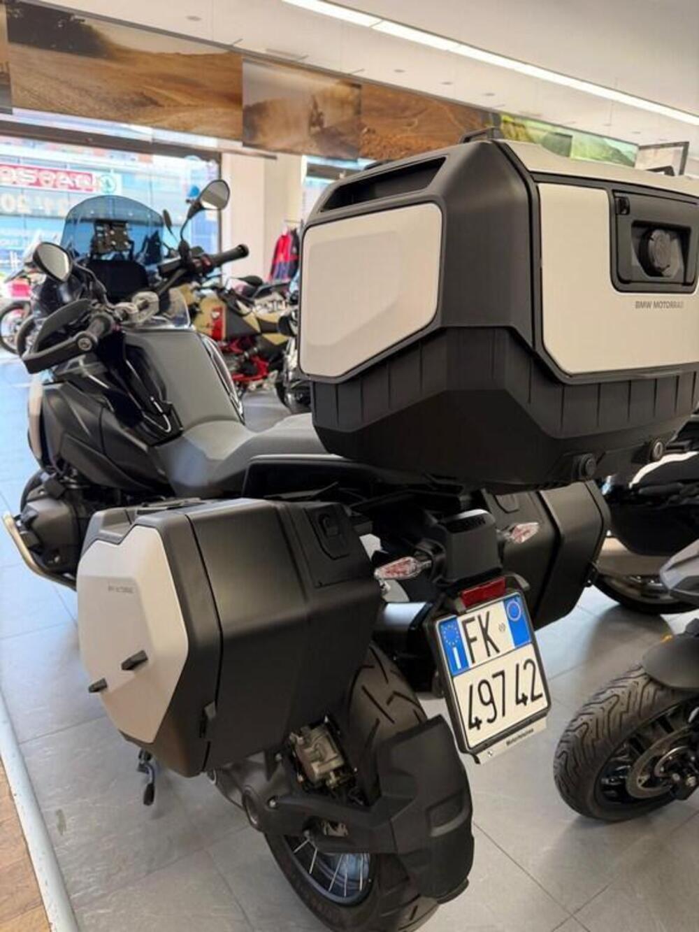 Bmw R 1300 GS (2023 - 26) (4)