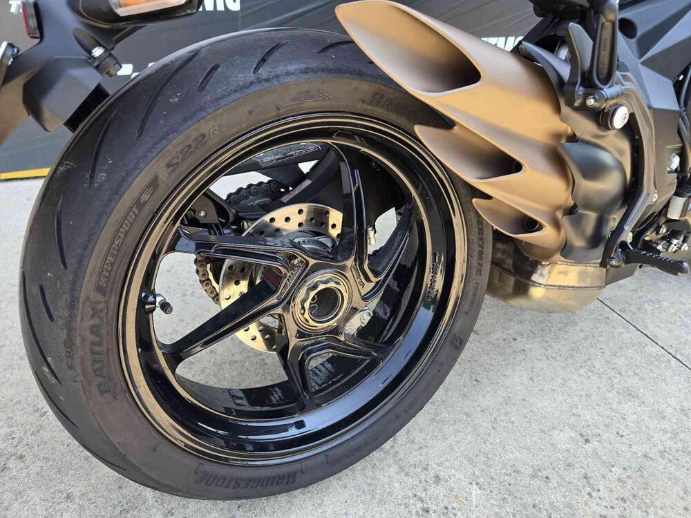 MV Agusta Brutale 800 Rosso (2021 - 23) (5)