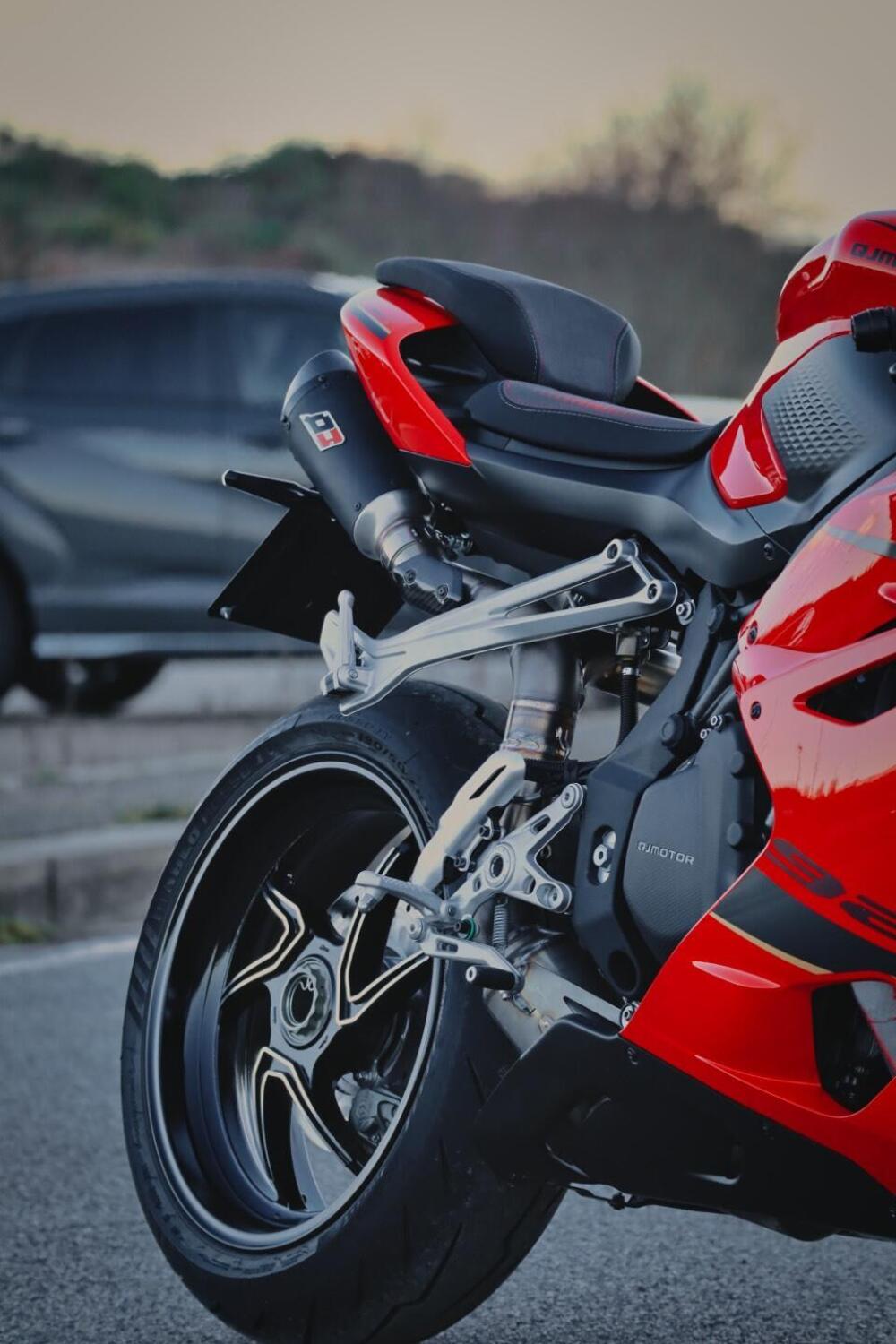 QJ Motor SRK 921 RR (2025 - 26) (4)