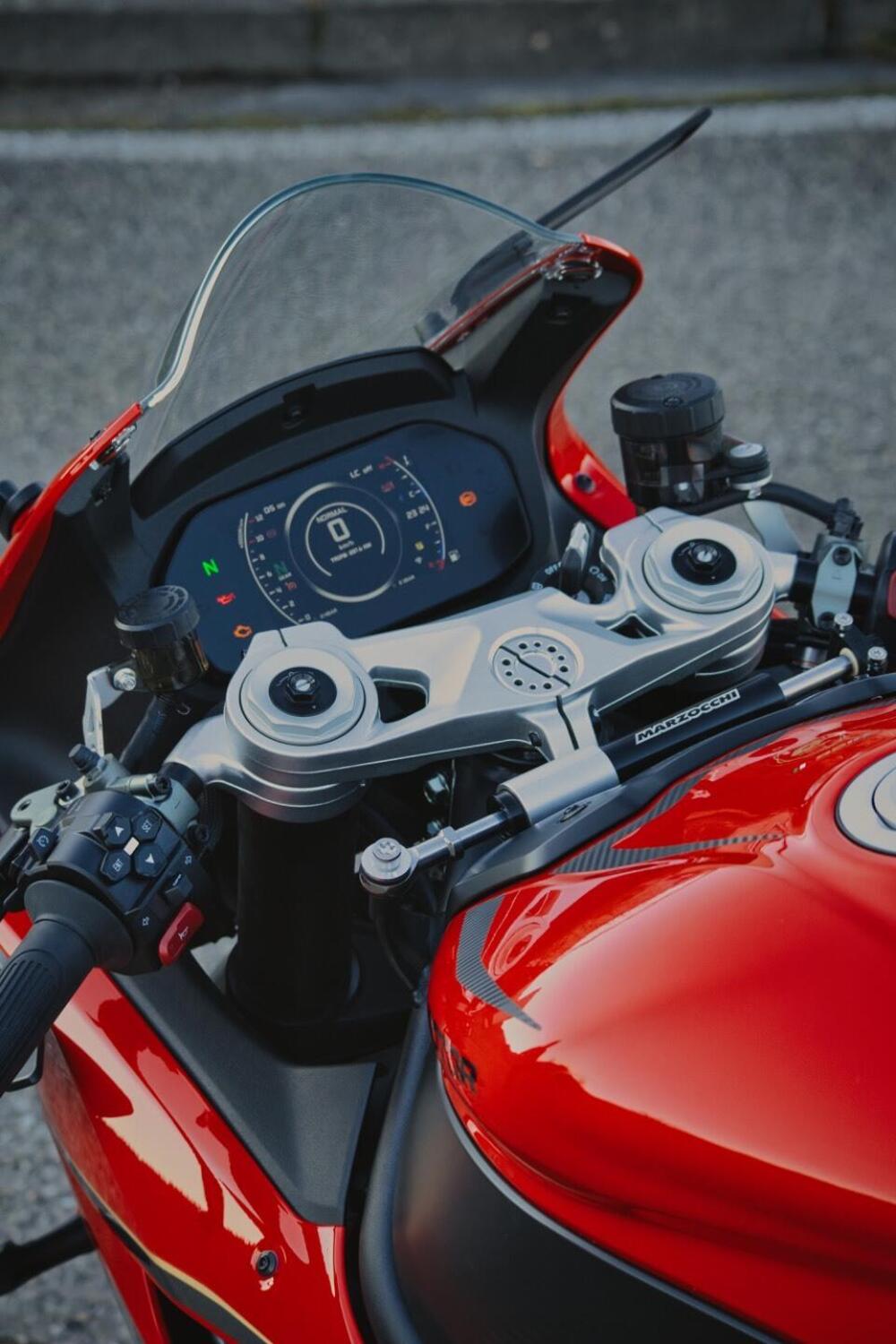 QJ Motor SRK 921 RR (2025 - 26) (5)