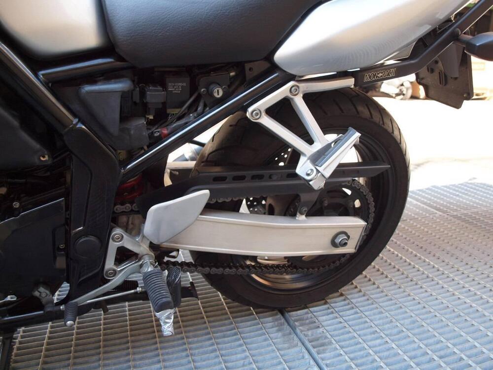 Yamaha FZS 600 Fazer S (2000 - 04) (9)