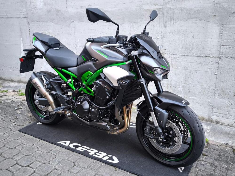Kawasaki Z 900 (2025 - 26) (2)