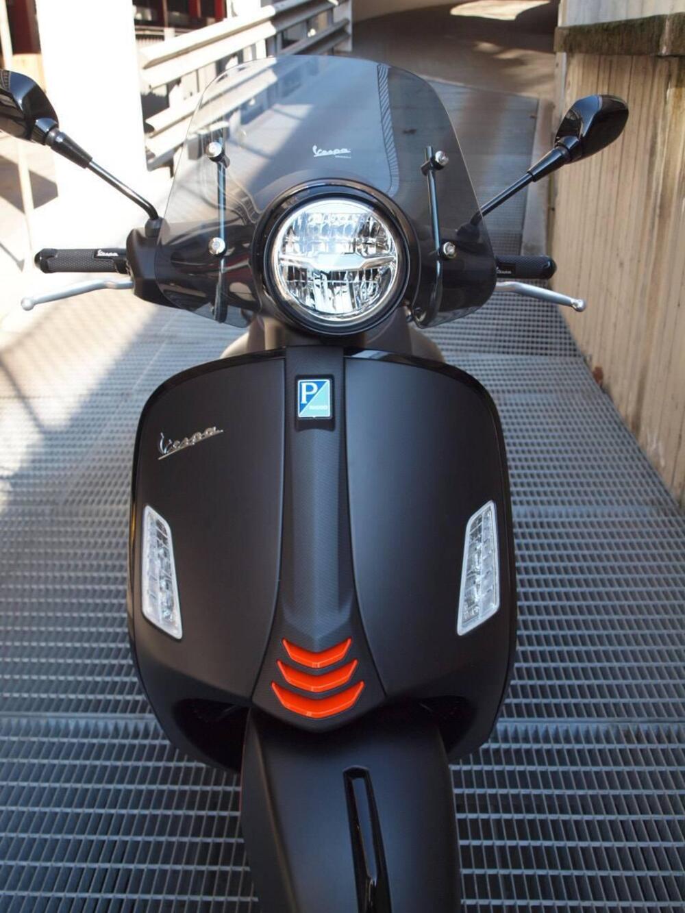 Vespa GTS 300 Super Sport (2023 - 24) (3)