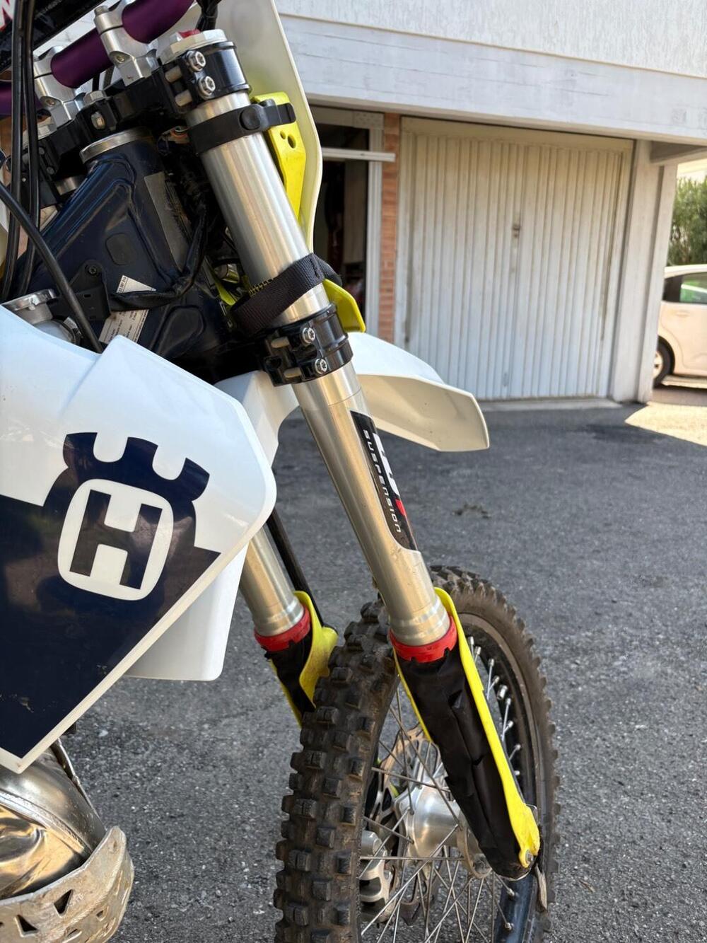 Husqvarna TE 300i (2021) (15)
