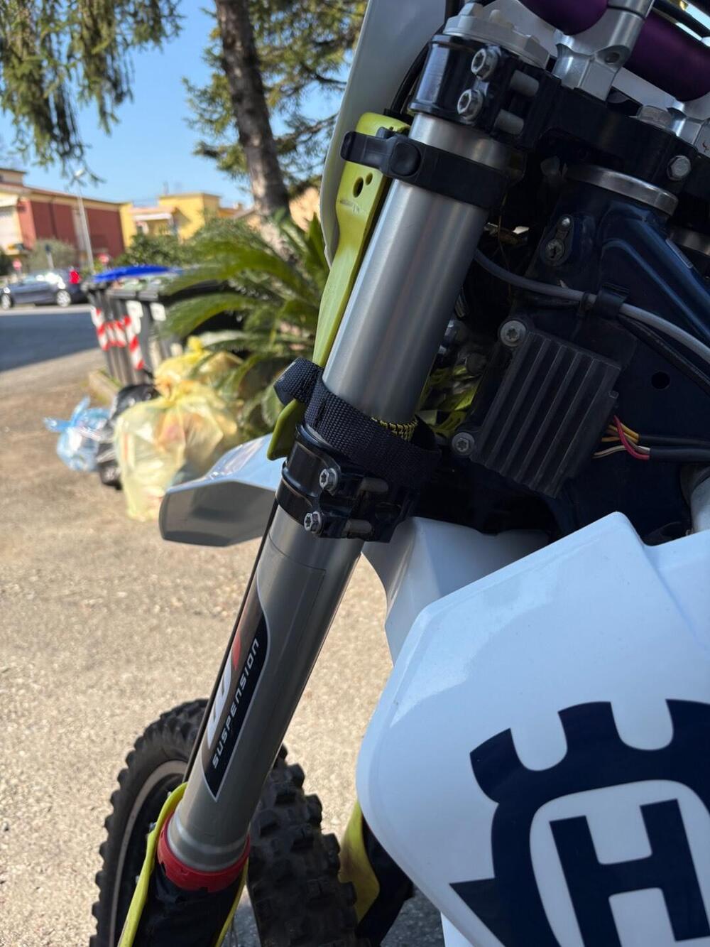 Husqvarna TE 300i (2021) (17)