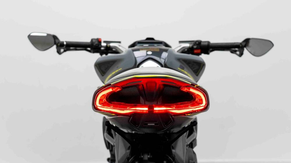 MV Agusta Dragster 800 RR (2018 - 20) (16)