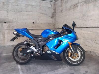 Kawasaki Ninja 636 ZX-6R (2005 - 06) usata