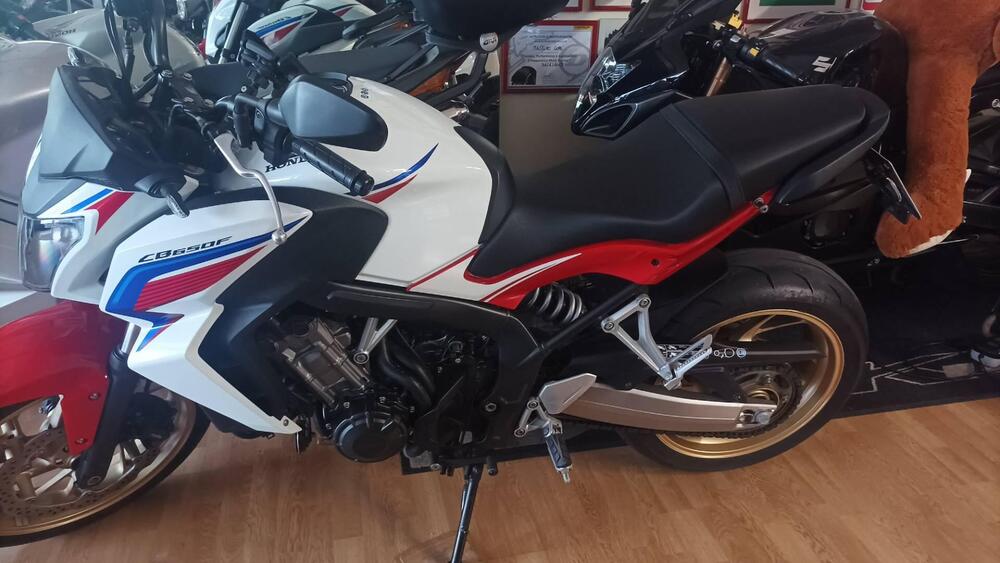 Honda CB 650 F (2017 - 18) (5)