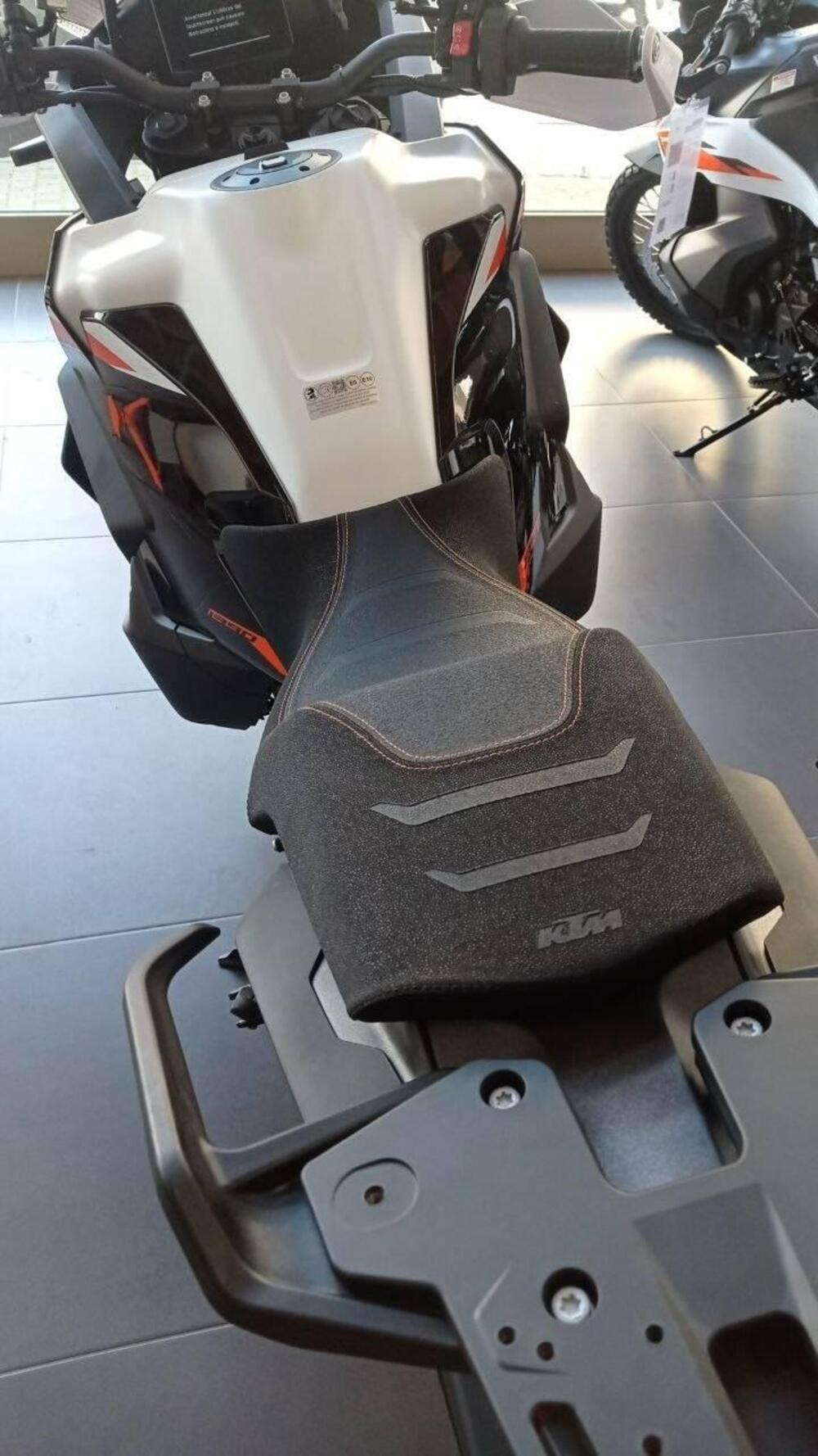 KTM 1390 Super Adventure S (2026) (5)