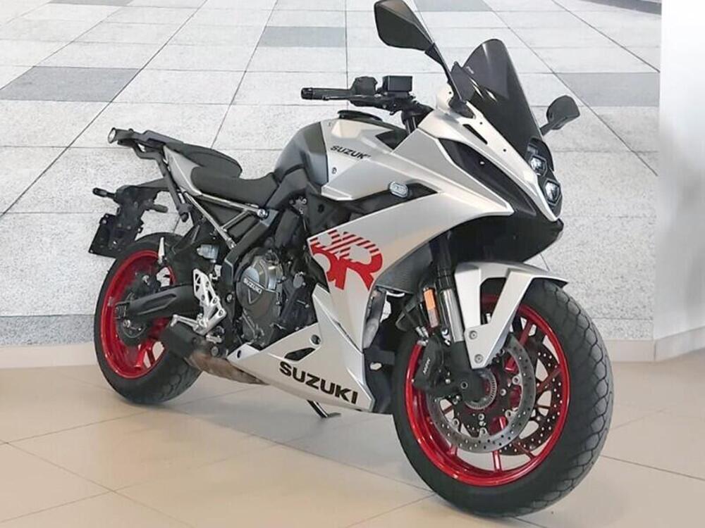 Suzuki GSX-8R (2024 - 26)