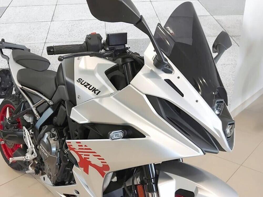 Suzuki GSX-8R (2024 - 26) (7)