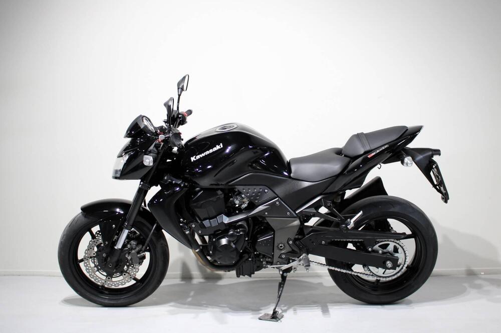 Kawasaki Z 750 (2007 - 14) (4)