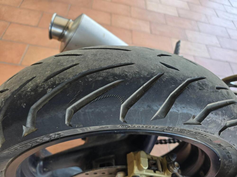 Ducati Monster 600 Dark (1998 - 01) (5)