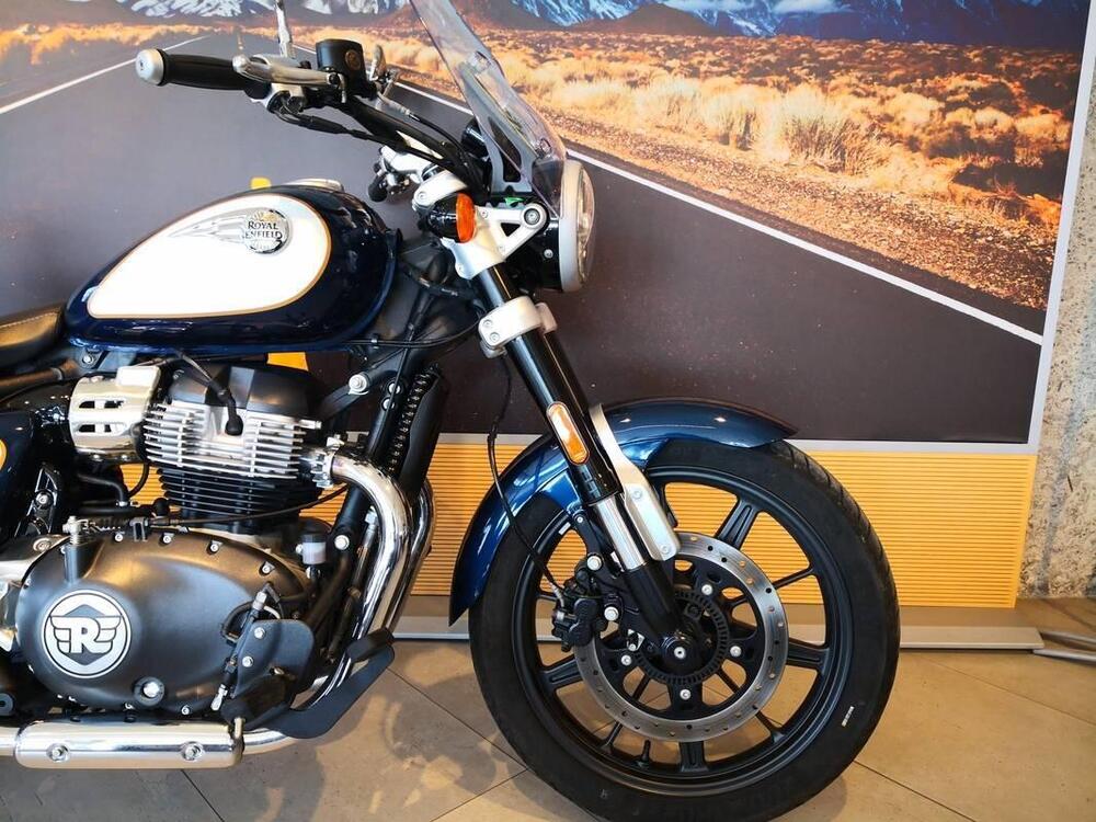 Royal Enfield Super Meteor 650 (2023 - 26) (4)