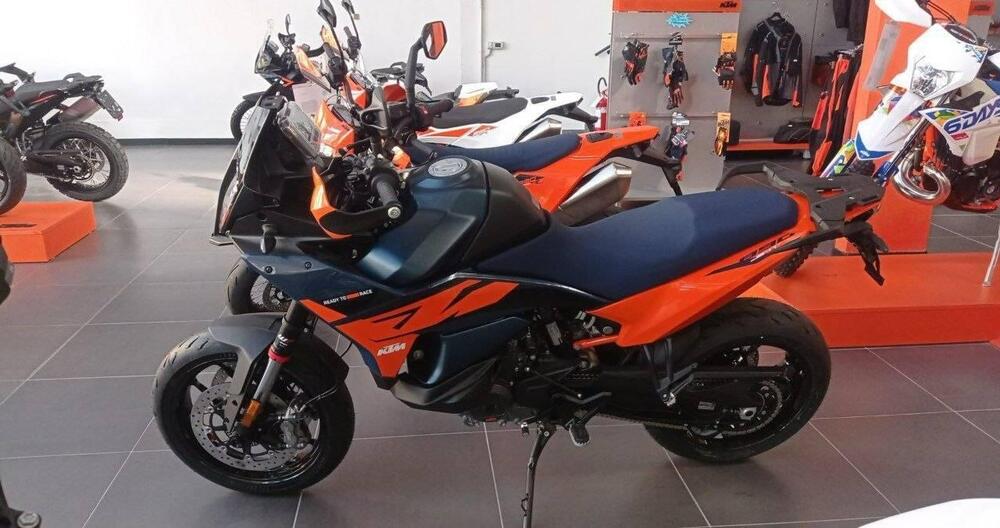 KTM 890 SMT (2026) (3)