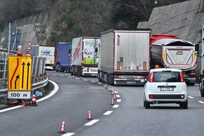 Pi&ugrave; sicurezza (anche) per chi viaggia su due ruote: 2,5 miliardi per la rete autostradale