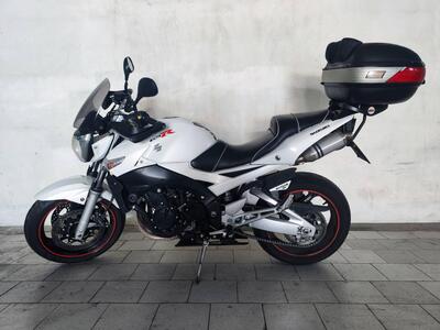 Suzuki GSR 600 (2006 - 11) usata