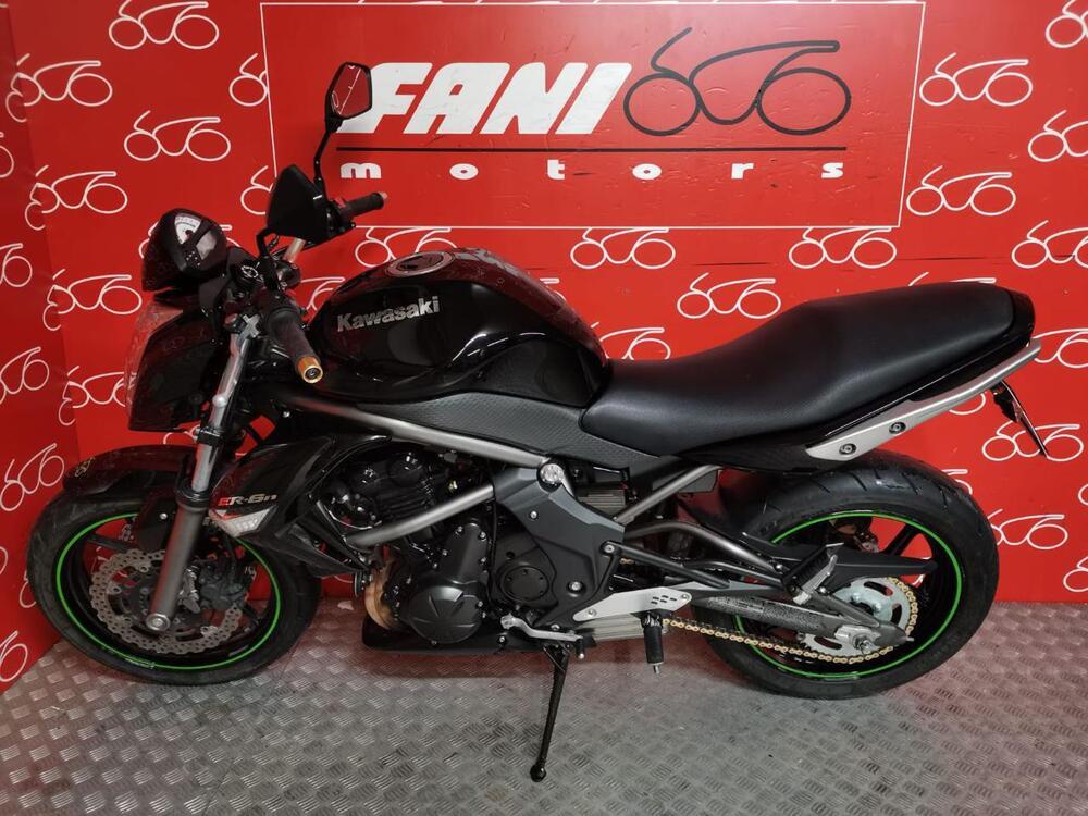 Kawasaki ER-6N (2009 - 11) (3)