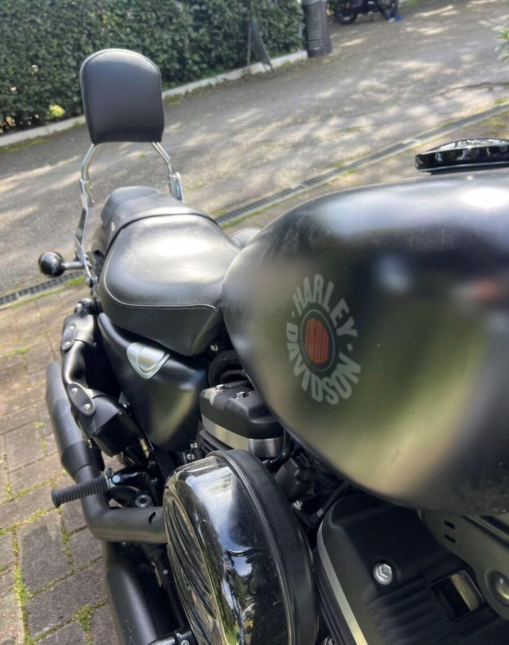 Harley-Davidson 883 Iron (2017 - 20) - XL 883N (5)