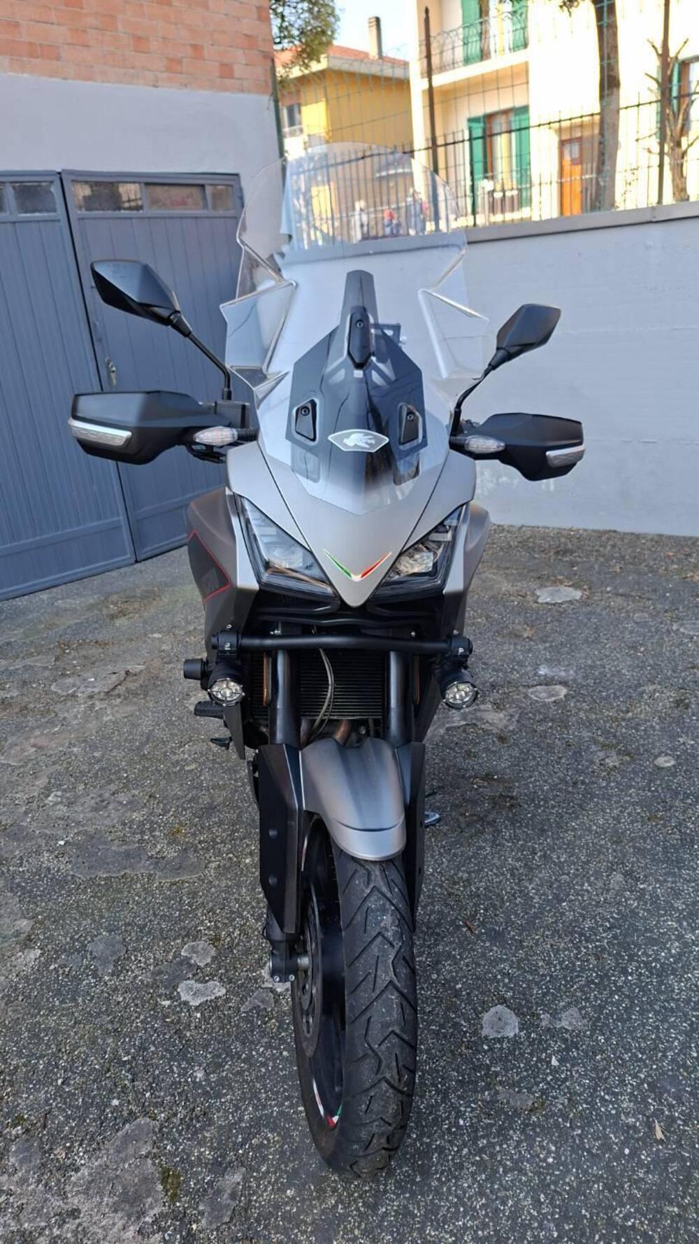 Moto Morini X-Cape 650 (2021 - 26) (3)