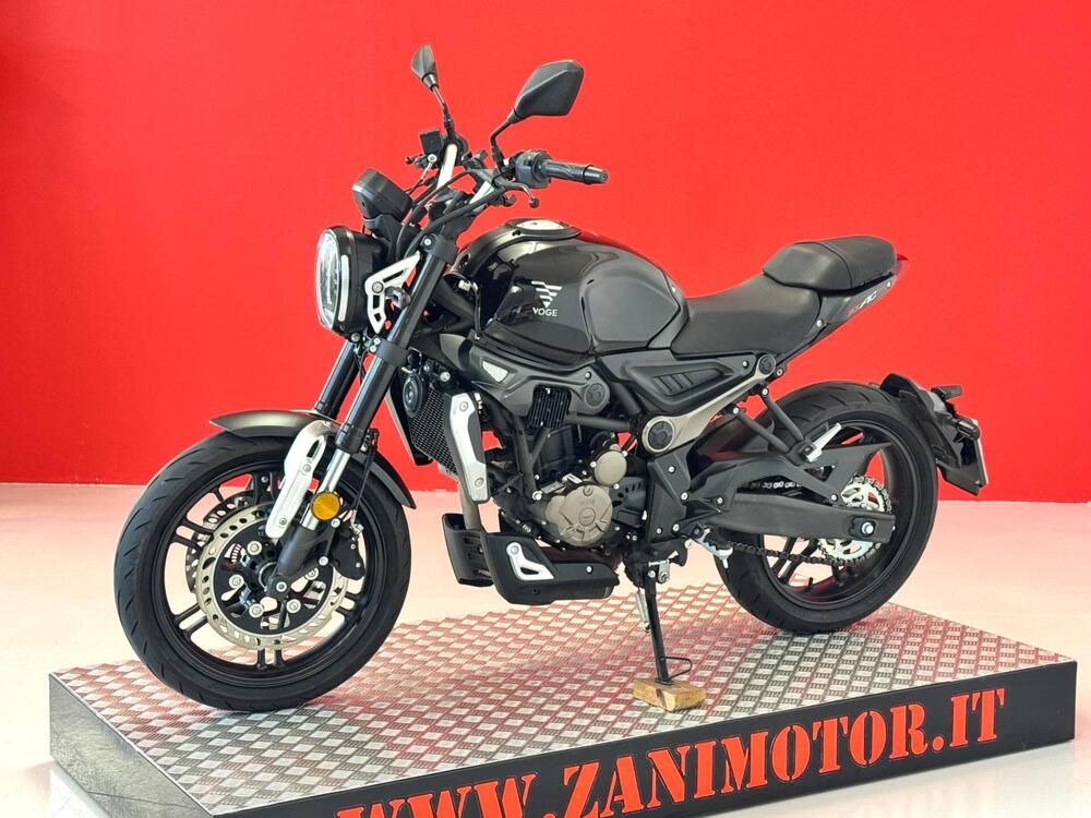 Voge Trofeo 300AC (2021 - 26) (4)