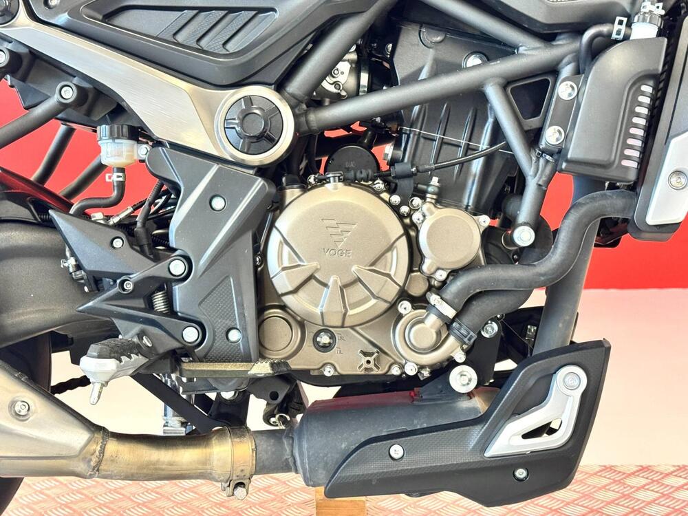 Voge Trofeo 300AC (2021 - 26) (10)