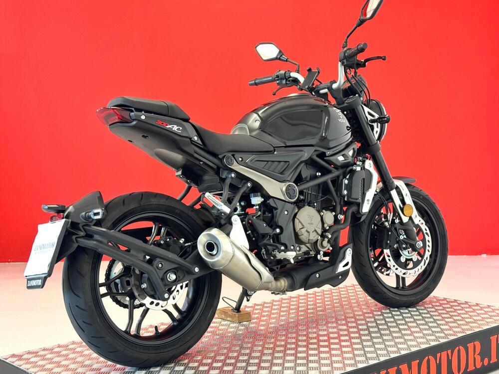 Voge Trofeo 300AC (2021 - 26) (11)