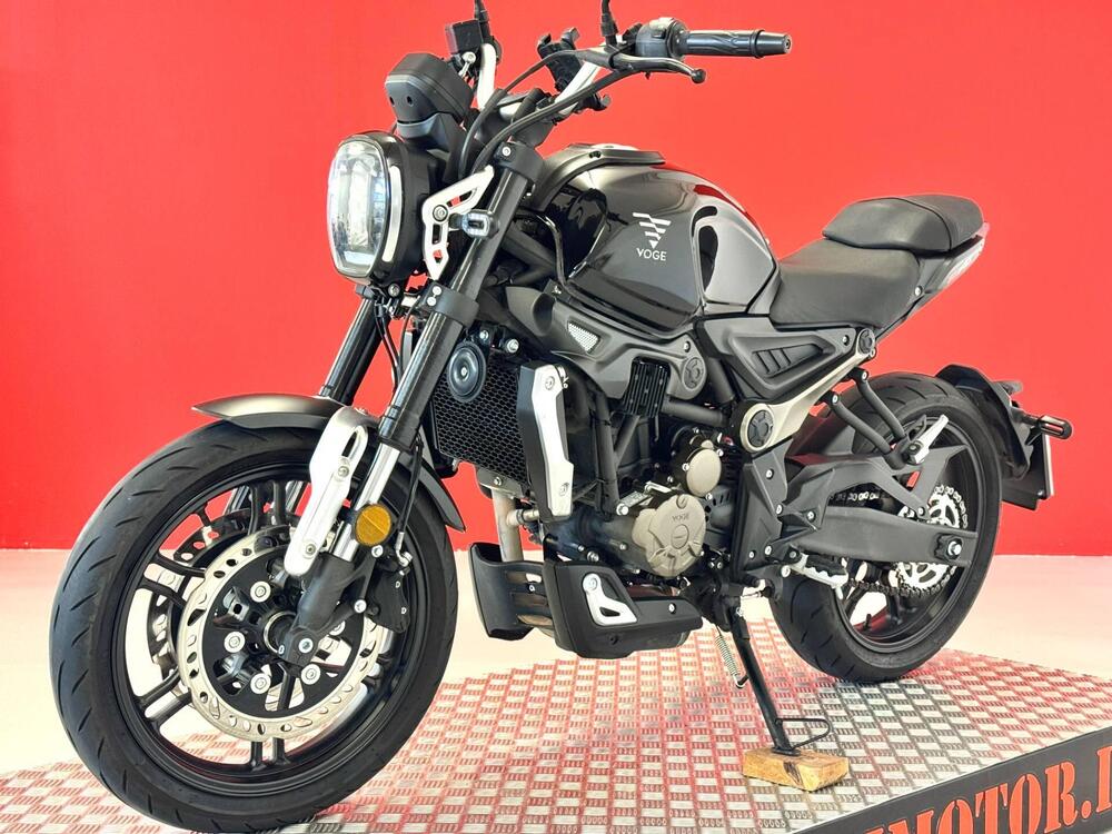 Voge Trofeo 300AC (2021 - 26) (13)