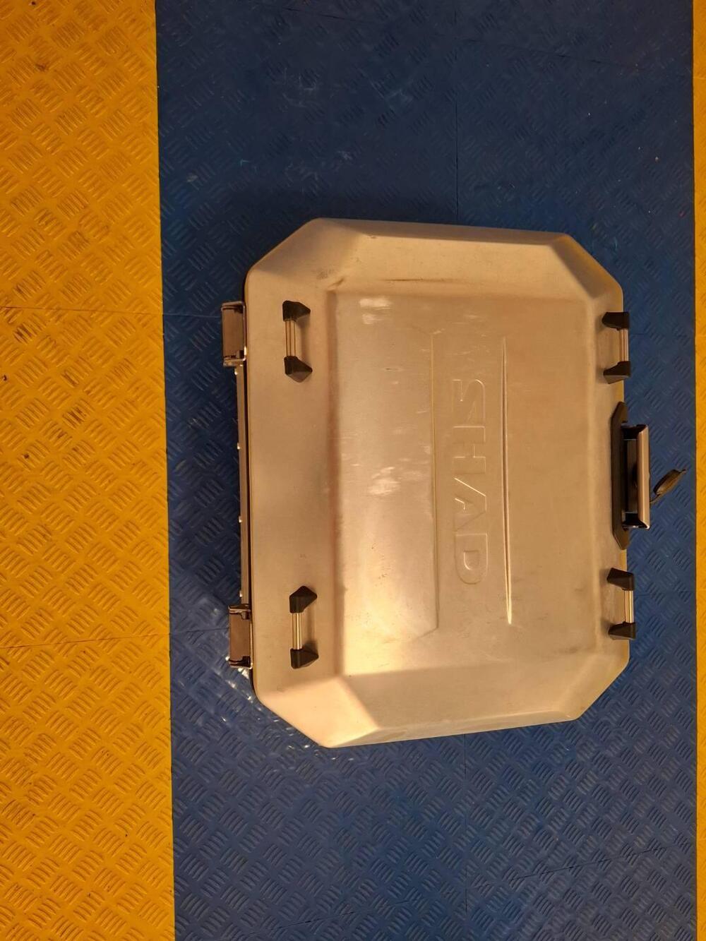 Top case bauletto alluminio Shad Terra TR48 (4)