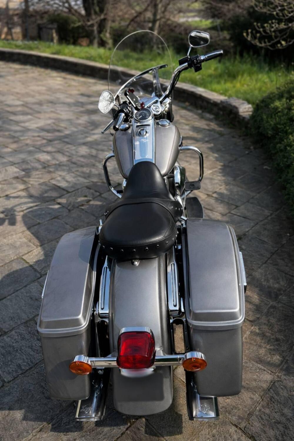 Harley-Davidson 1690 Road King (2013 - 16) - FLHR (4)