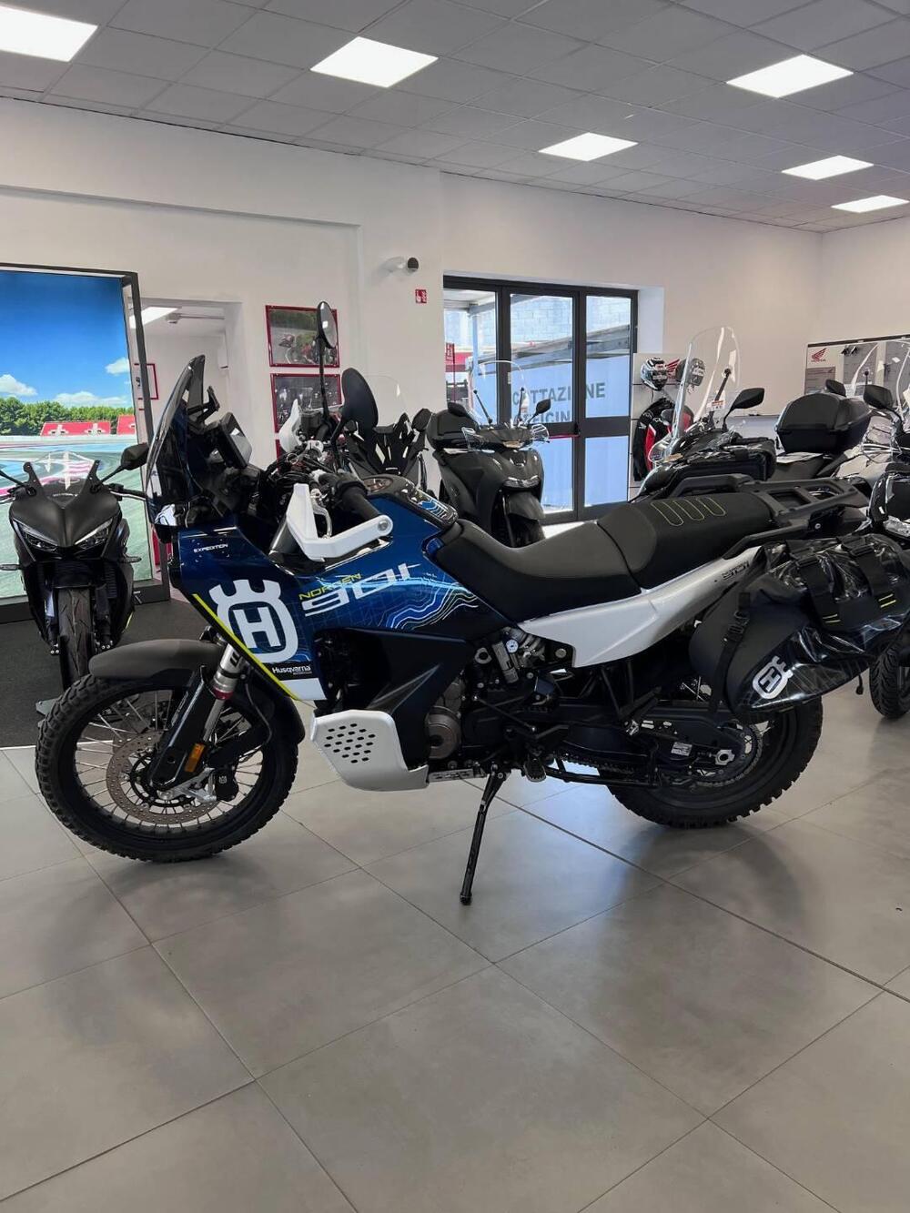 Husqvarna Norden 901 Expedition (2023 - 24) (3)