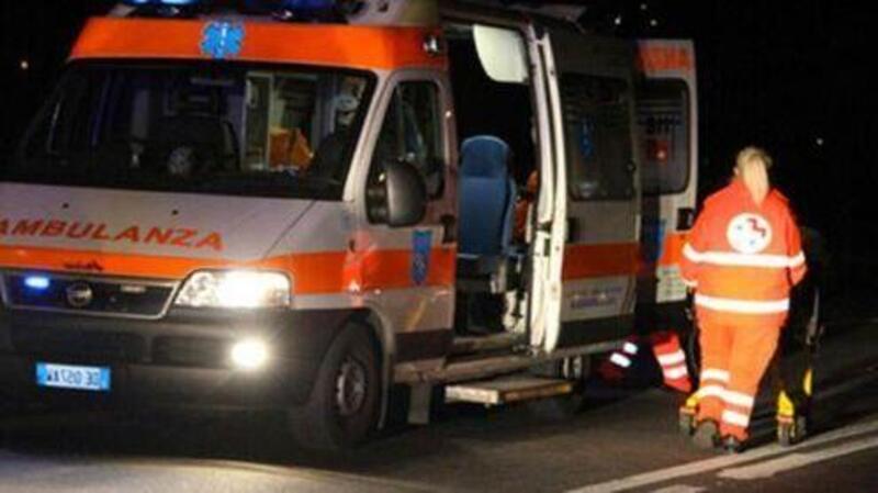 Bari, scontro mortale tra moto e auto civetta della Polizia