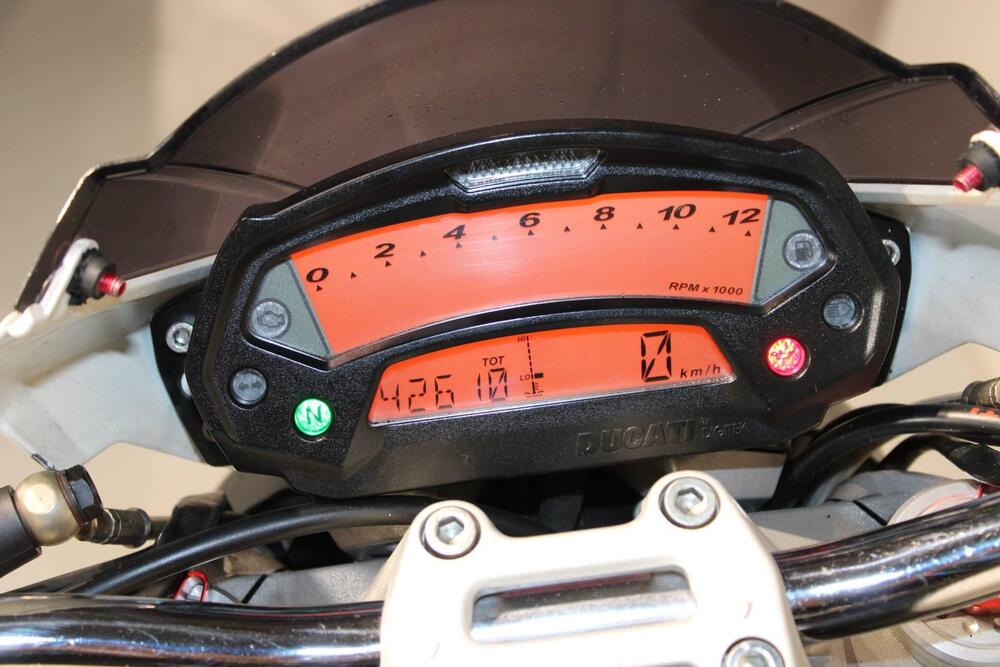 Ducati Monster 696 (2008 - 13) (6)