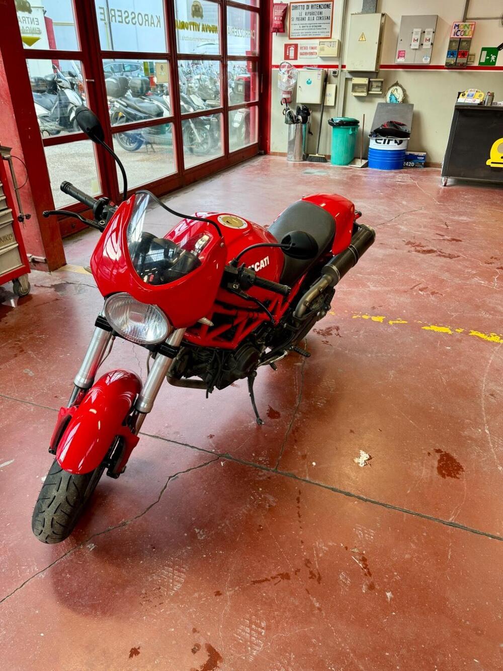 Ducati Monster 695 (2006 - 08) (4)