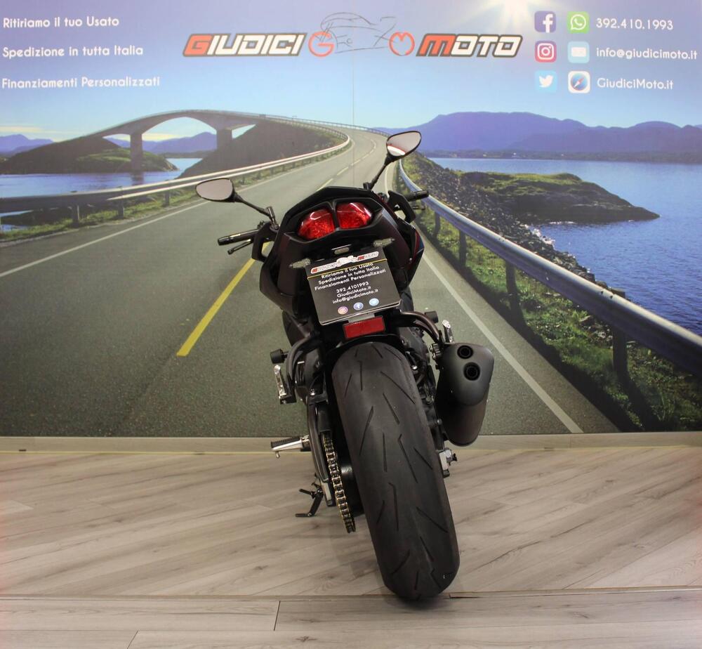 Yamaha FZ8 (2010 - 12) (4)