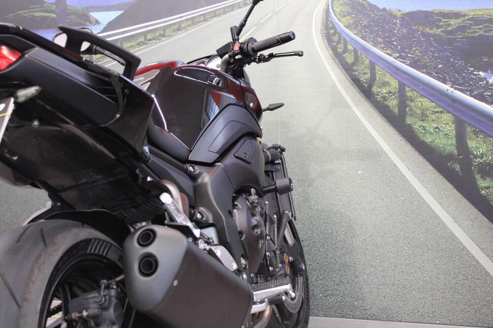 Yamaha FZ8 (2010 - 12) (18)