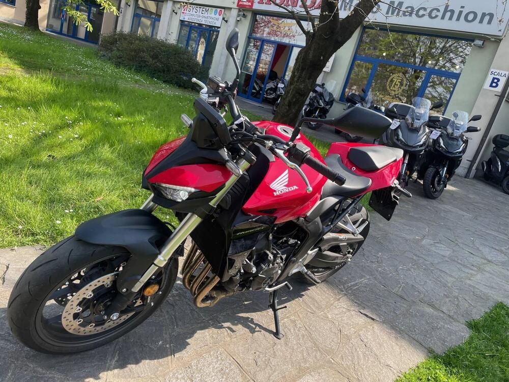 Honda CB 1000 Hornet (2025 - 26) (4)