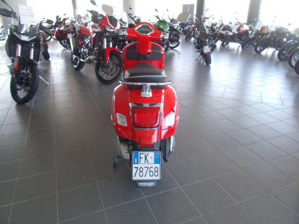 Vespa GTS 300 Super (2023 - 24) (3)