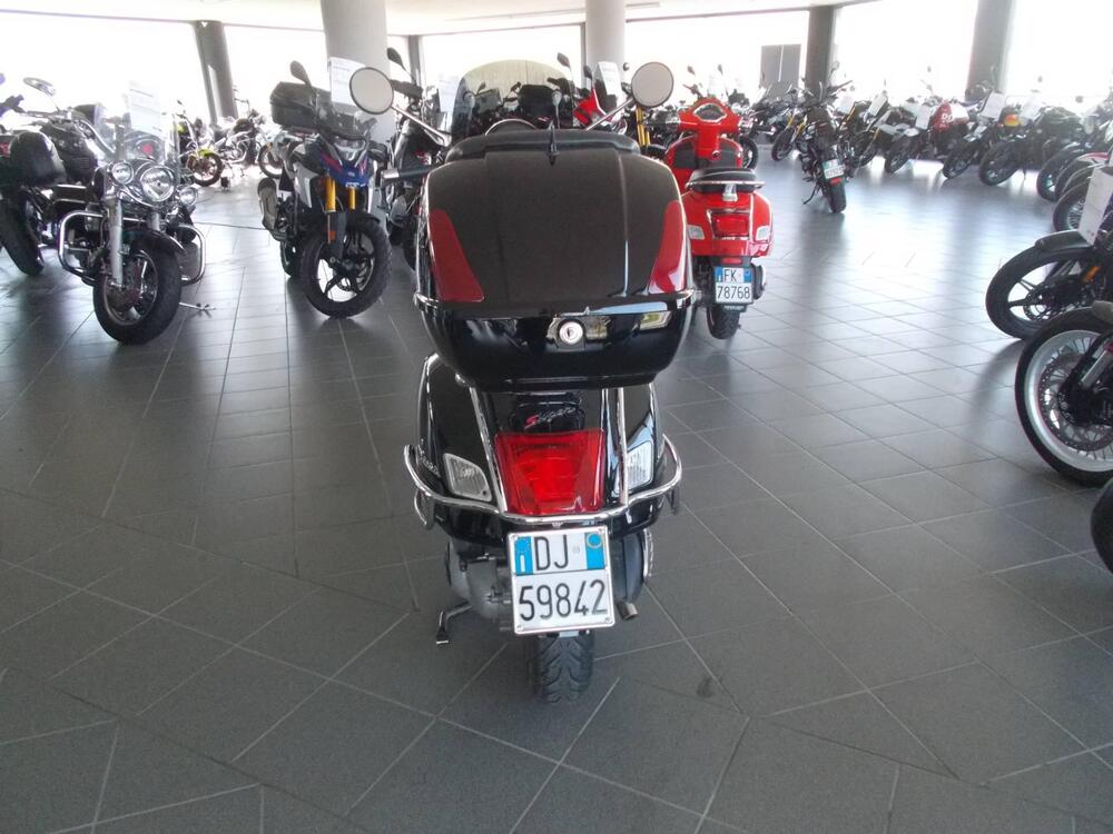 Vespa GTS 300 (2010 - 14) (3)