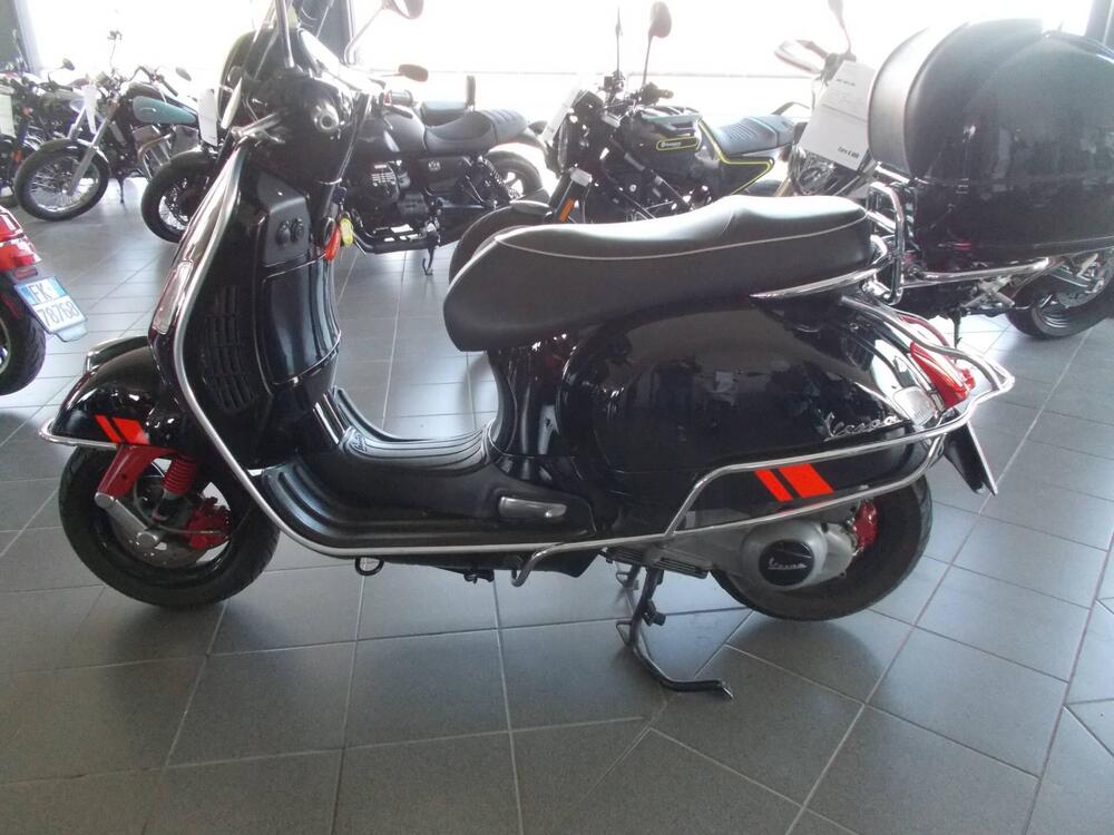 Vespa GTS 300 (2010 - 14) (4)