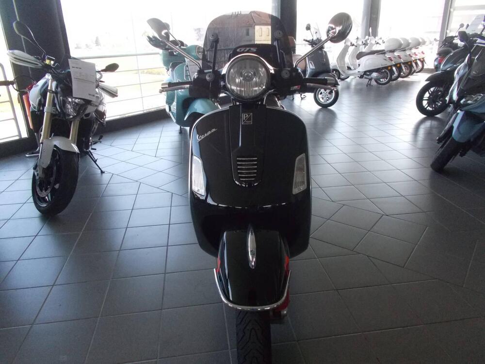 Vespa GTS 300 (2010 - 14) (5)