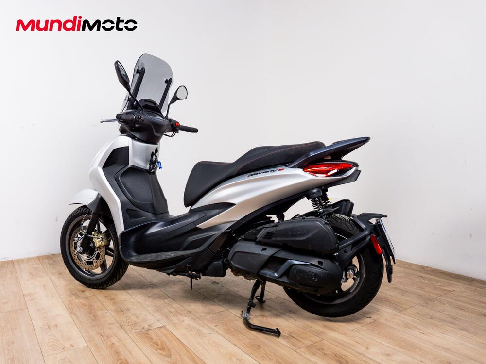 Piaggio Beverly 400 S (2025 - 26) (7)