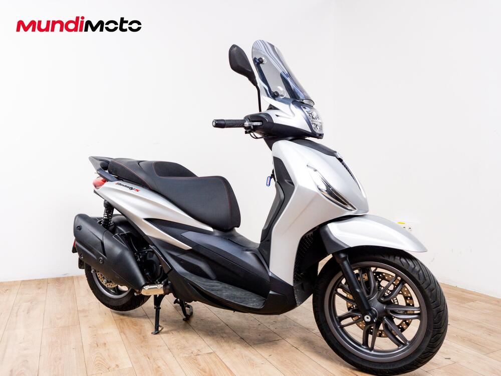 Piaggio Beverly 400 S (2025 - 26) (2)