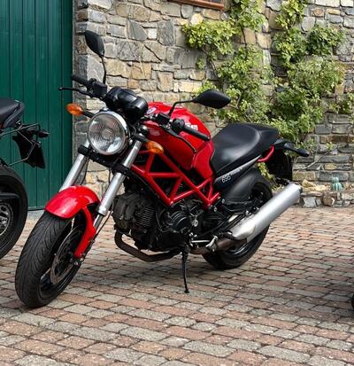 Ducati Monster 695 (2006 - 08) usata